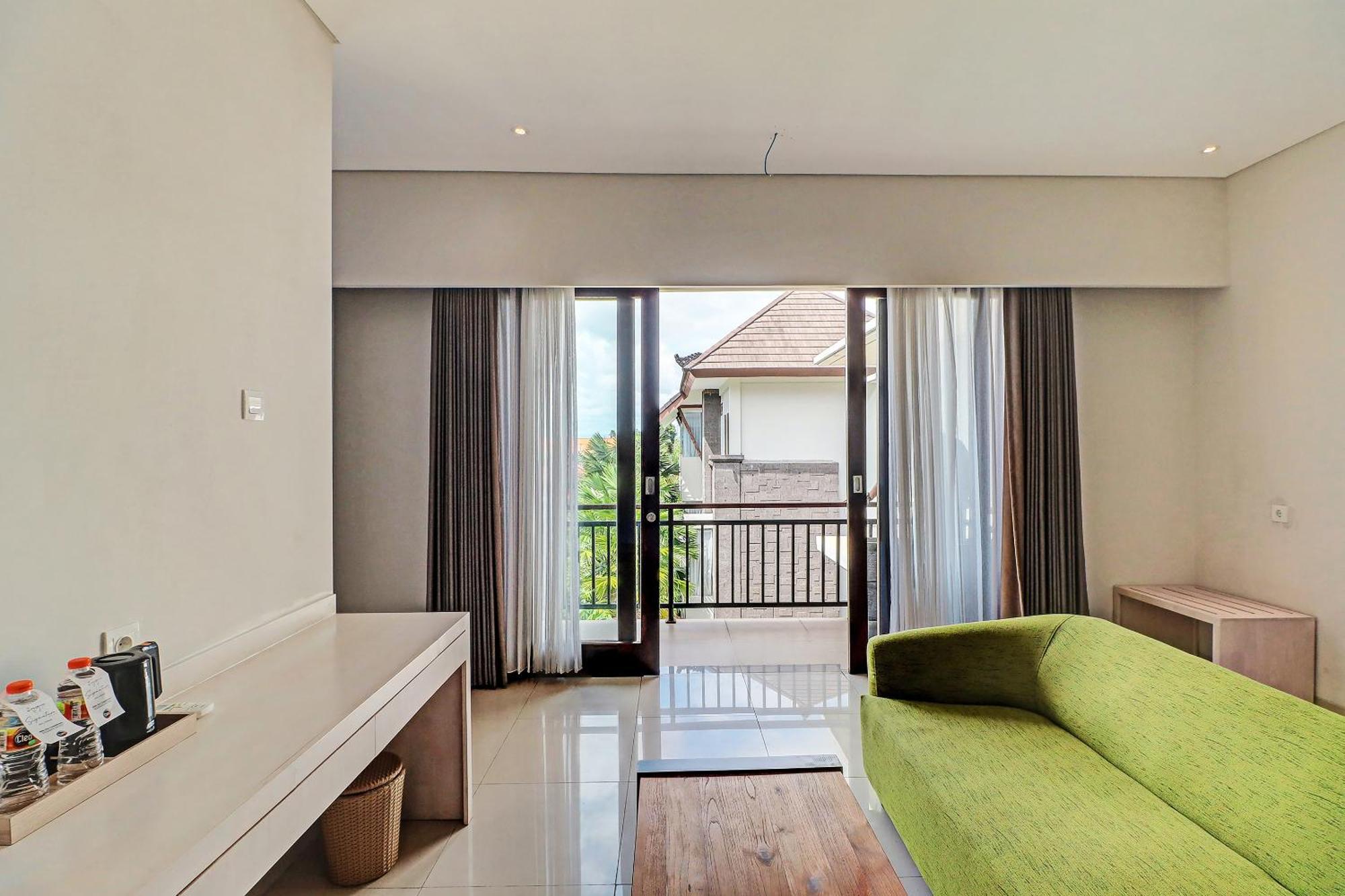 Townhouse Oak Signature Hotel Sanur Exterior foto
