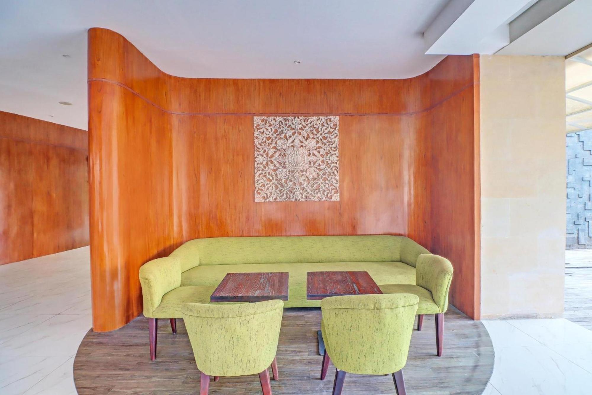 Townhouse Oak Signature Hotel Sanur Exterior foto