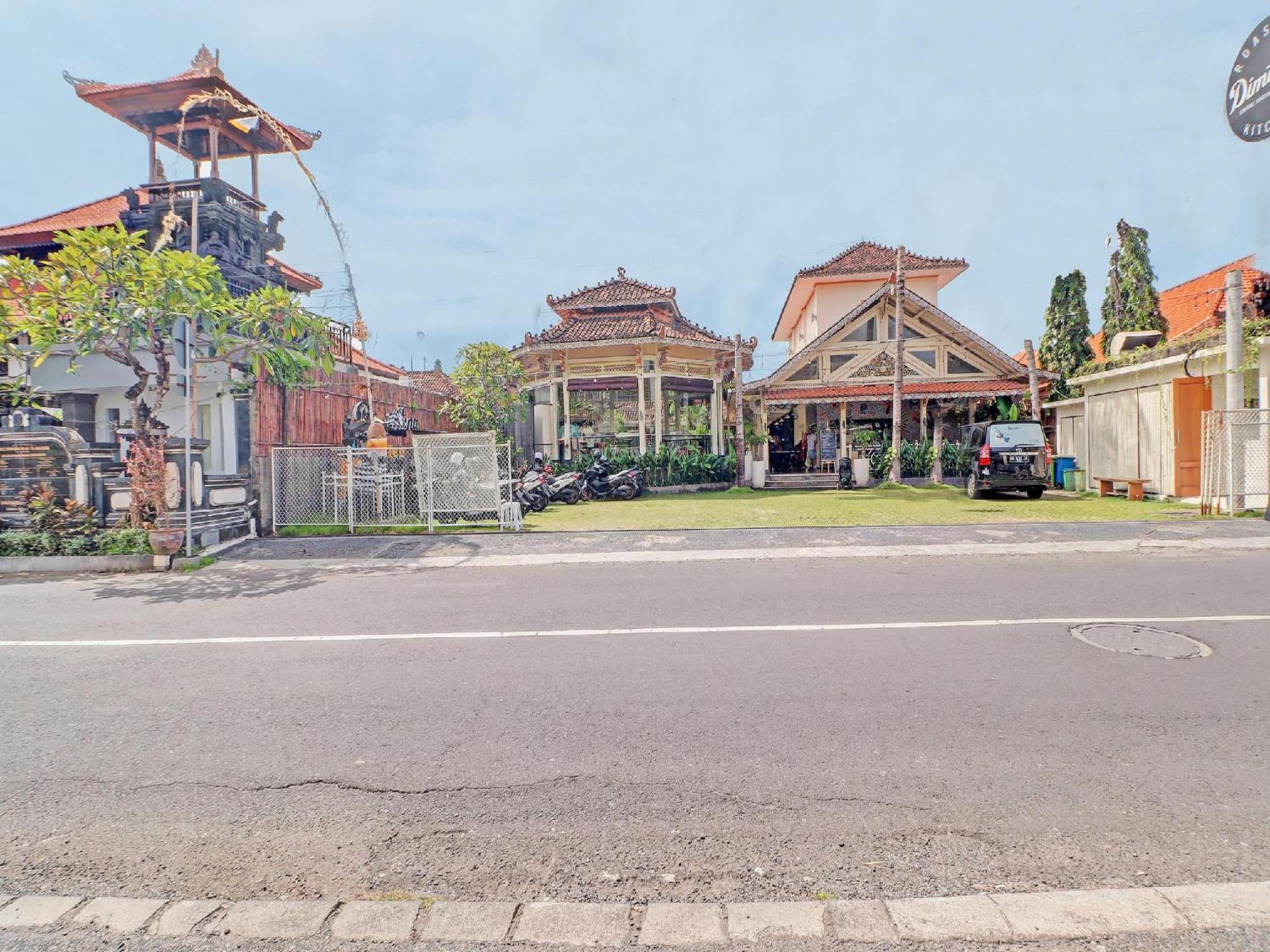 Townhouse Oak Signature Hotel Sanur Exterior foto